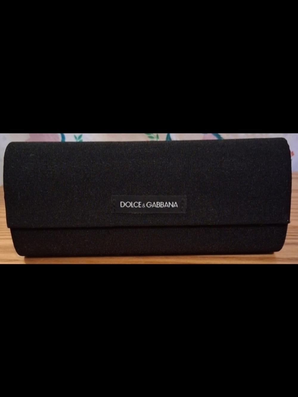 EUC Dolce & Gabbana Black Ribbed Magnetic Close Hard Shell Glasses Case